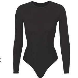 NWT Skims Fits Everybody Crew Neck long sleeve thong bodysuit onyx